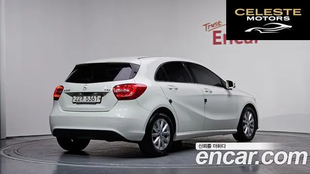 MERCEDES BENZ A-Classe W176 A200 CDI 2014 — photo 2 sur 26
