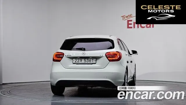 MERCEDES BENZ A-Classe W176 A200 CDI 2014 — photo 4 sur 26