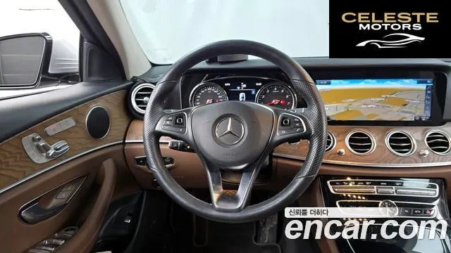 MERCEDES BENZ E-Classe W213 E300 4MATIC Exclusive 2018 — photo 13 sur 20