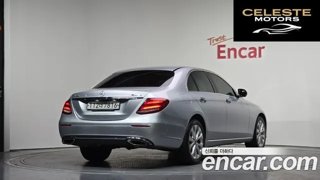 MERCEDES BENZ E-Classe W213 E300 4MATIC Exclusive 2018 — photo 2 sur 20
