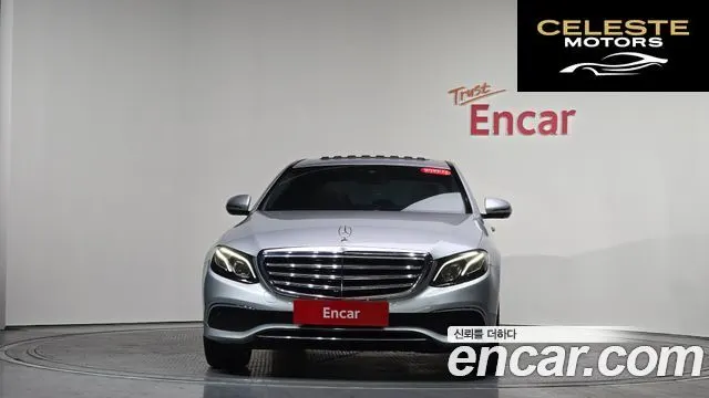 MERCEDES BENZ E-Classe W213 E300 4MATIC Exclusive 2018 — photo 3 sur 20