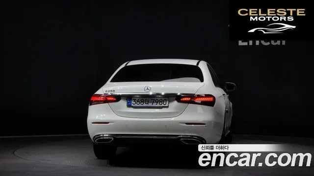 MERCEDES BENZ E-Classe W213 E250 Avantgarde 2022 — photo 4 sur 20