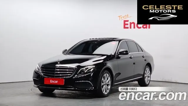 MERCEDES BENZ E-Classe W213 E220d 4MATIC Exclusive 2019 — photo 1 sur 20