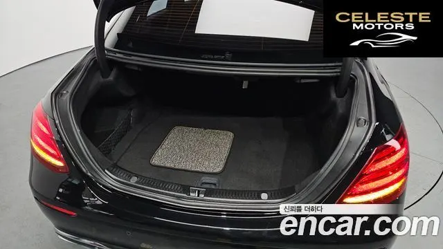 MERCEDES BENZ E-Classe W213 E220d 4MATIC Exclusive 2019 — photo 20 sur 20