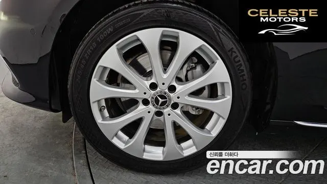 MERCEDES BENZ E-Classe W213 E220d 4MATIC Exclusive 2019 — photo 5 sur 20