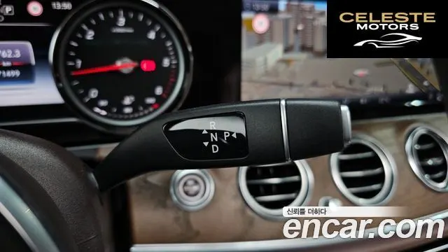 MERCEDES BENZ E-Classe W213 E220d 4MATIC Exclusive 2019 — photo 9 sur 20