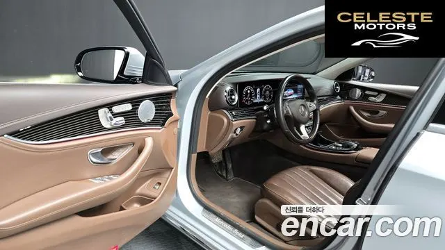 MERCEDES BENZ E-Classe W213 E400 4MATIC Exclusive 2017 — photo 11 sur 20