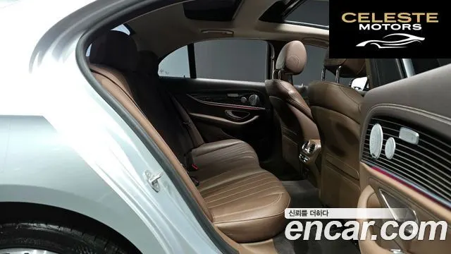 MERCEDES BENZ E-Classe W213 E400 4MATIC Exclusive 2017 — photo 12 sur 20