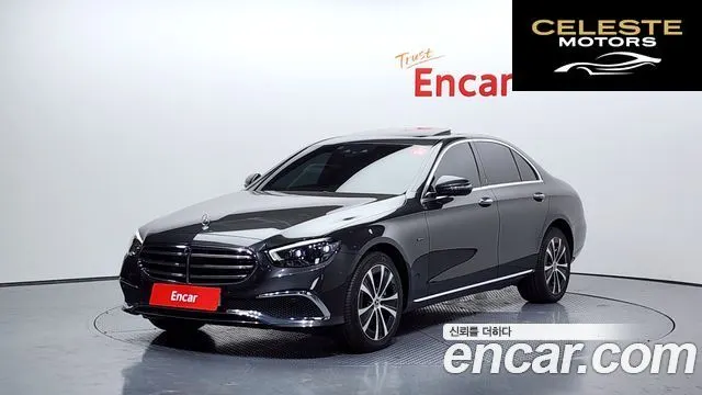 MERCEDES BENZ E-Classe W213 E300e 4MATIC Exclusive 2021 — photo 1 sur 20