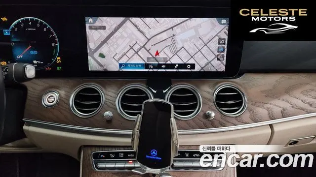 MERCEDES BENZ E-Classe W213 E300e 4MATIC Exclusive 2021 — photo 14 sur 20