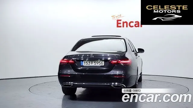 MERCEDES BENZ E-Classe W213 E300e 4MATIC Exclusive 2021 — photo 4 sur 20