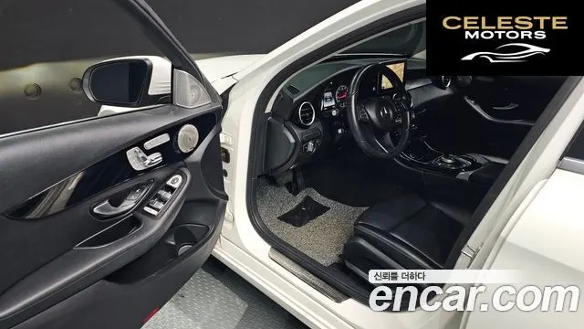 MERCEDES BENZ C-Classe W205 C200 2017 — photo 11 sur 20