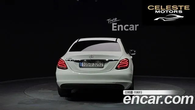MERCEDES BENZ C-Classe W205 C200 2017 — photo 4 sur 20