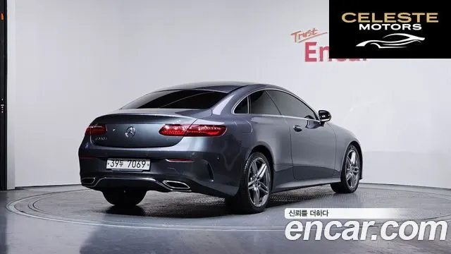 MERCEDES BENZ E-Classe W213 E220d Coupé 2017 — photo 2 sur 20