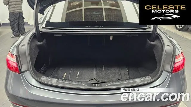 MERCEDES BENZ E-Classe W213 E220d Coupé 2017 — photo 20 sur 20