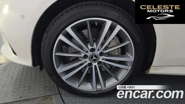 MERCEDES BENZ CLS-Classe C257 CLS400d 4MATIC 2019 — photo 5 sur 20