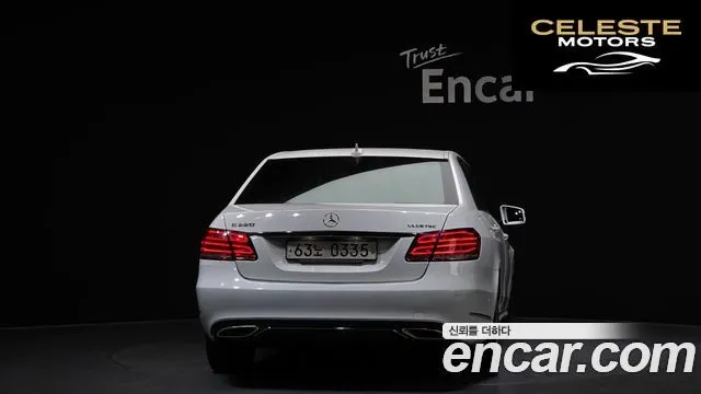 MERCEDES BENZ E-Classe W212 E220 Avantgarde 2016 — photo 4 sur 20
