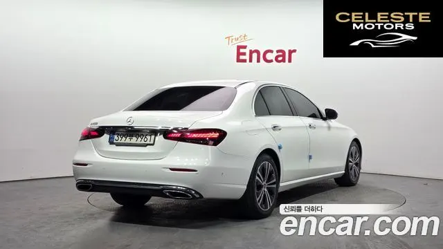 MERCEDES BENZ E-Classe W213 E250 Avantgarde 2021 — photo 2 sur 25