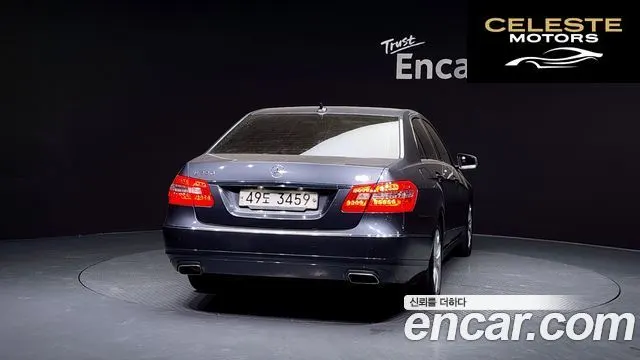 MERCEDES BENZ E-Classe W212 E220 CDI Avantgarde 2013 — photo 4 sur 20