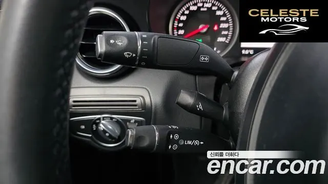MERCEDES BENZ C-Classe W205 C200 2016 — photo 18 sur 20