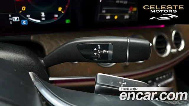 MERCEDES BENZ E-Classe W213 E250 Exclusive 2021 — photo 9 sur 20
