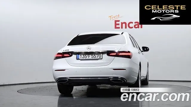 MERCEDES BENZ E-Classe W213 E250 Exclusive 2022 — photo 4 sur 20
