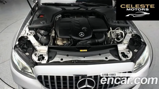 MERCEDES BENZ E-Classe W213 E220d Avantgarde 2017 — photo 6 sur 20