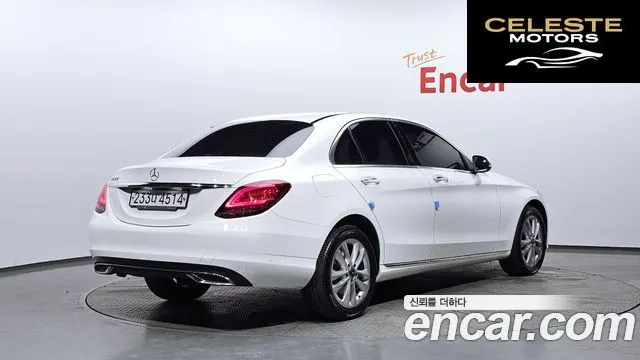 MERCEDES BENZ C-Classe W205 C200 Avantgarde 2020 — photo 2 sur 20