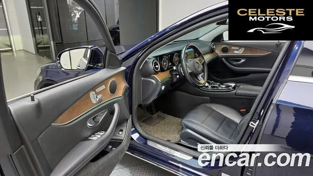 MERCEDES BENZ E-Classe W213 E300 Exclusive 2018 — photo 11 sur 20