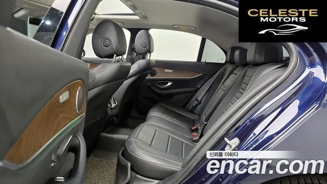 MERCEDES BENZ E-Classe W213 E300 Exclusive 2018 — photo 13 sur 20