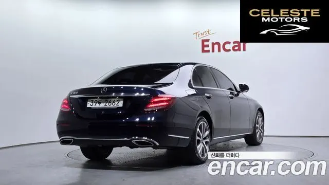 MERCEDES BENZ E-Classe W213 E300 Exclusive 2018 — photo 2 sur 20