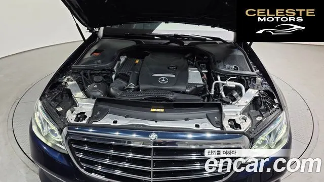 MERCEDES BENZ E-Classe W213 E300 Exclusive 2018 — photo 6 sur 20