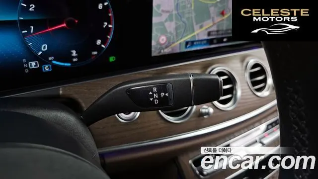 MERCEDES BENZ E-Classe W213 E250 Exclusive 2021 — photo 9 sur 20