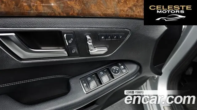 MERCEDES BENZ E-Classe W212 E200 2014 — photo 18 sur 20