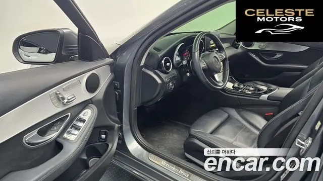 MERCEDES BENZ C-Classe W205 C200 Avantgarde 2017 — photo 11 sur 20
