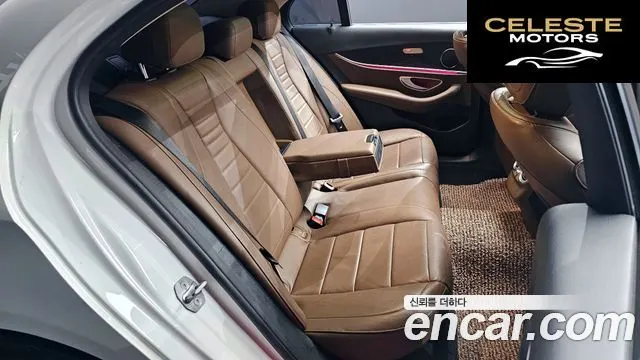 MERCEDES BENZ E-Classe W213 E300 Avantgarde 2017 — photo 12 sur 20