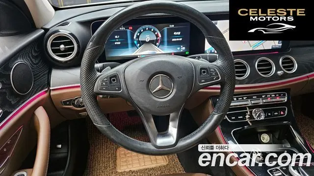 MERCEDES BENZ E-Classe W213 E300 Avantgarde 2017 — photo 13 sur 20