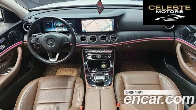 MERCEDES BENZ E-Classe W213 E300 Avantgarde 2017 — photo 7 sur 20