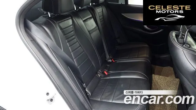 MERCEDES BENZ E-Classe W213 E250 Avantgarde 2021 — photo 12 sur 20