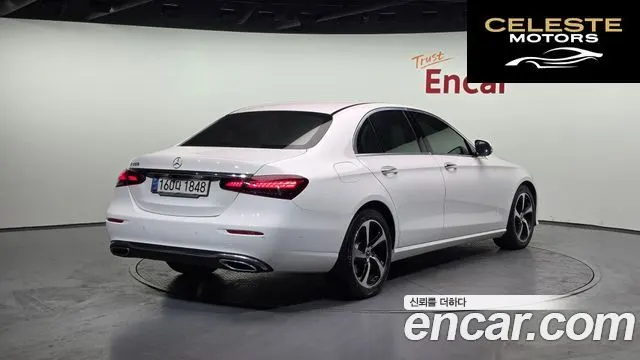 MERCEDES BENZ E-Classe W213 E250 Avantgarde 2021 — photo 2 sur 20
