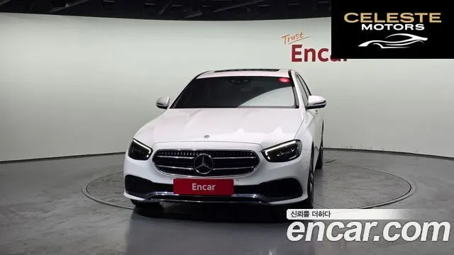 MERCEDES BENZ E-Classe W213 E250 Avantgarde 2021 — photo 3 sur 20