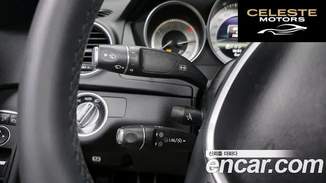 MERCEDES BENZ C-Classe W204 C200 CGI Avantgarde Package 2013 — photo 17 sur 20