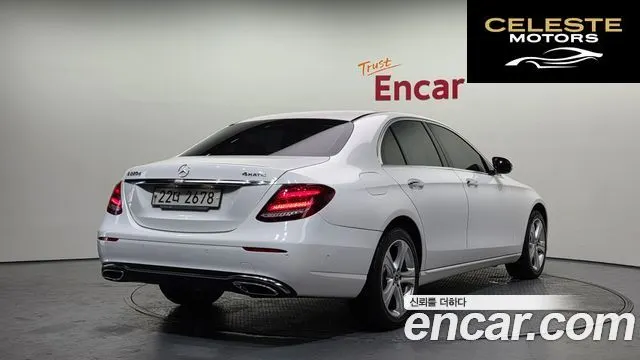 MERCEDES BENZ E-Classe W213 E220d 4MATIC Avantgarde 2017 — photo 2 sur 20