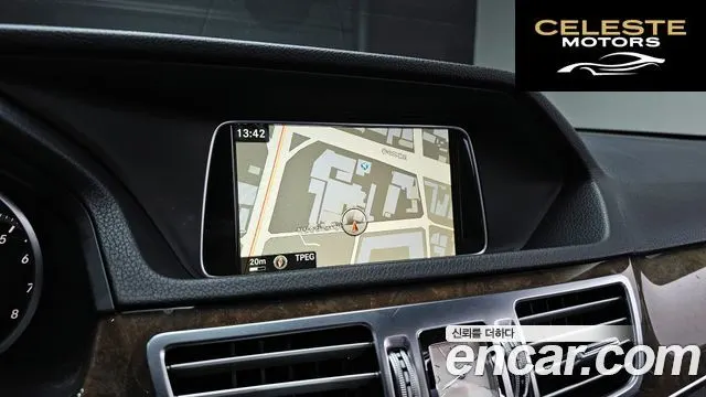 MERCEDES BENZ E-Classe W212 E300 2016 — photo 14 sur 20