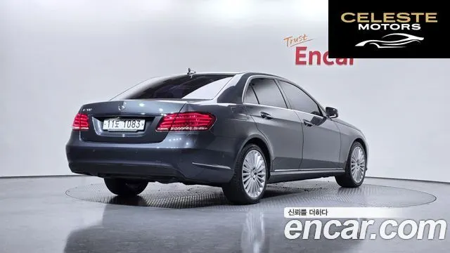MERCEDES BENZ E-Classe W212 E300 2016 — photo 2 sur 20