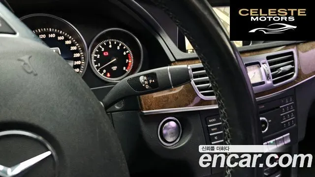 MERCEDES BENZ E-Classe W212 E300 2016 — photo 9 sur 20