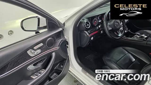 MERCEDES BENZ E-Classe W213 E220d 4MATIC Avantgarde 2017 — photo 13 sur 20
