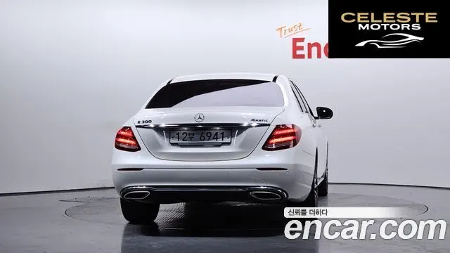 MERCEDES BENZ E-Classe W213 E300 4MATIC Avantgarde 2019 — photo 4 sur 20