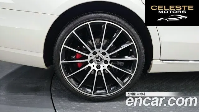 MERCEDES BENZ E-Classe W213 E300 4MATIC Avantgarde 2019 — photo 5 sur 20