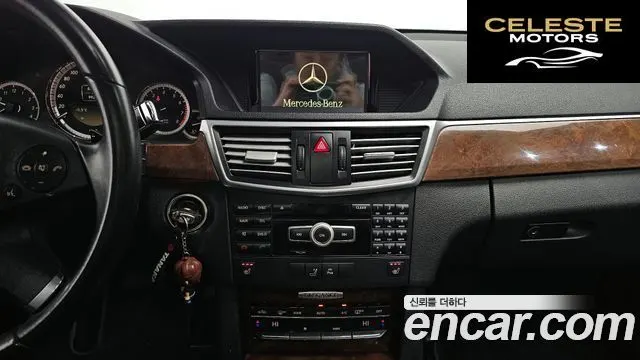MERCEDES BENZ E-Classe W212 E300 2012 — photo 15 sur 20
